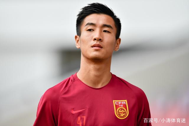 名记：福克斯的合同可能是联盟最糟 建议加几个首轮换墨菲和普尔